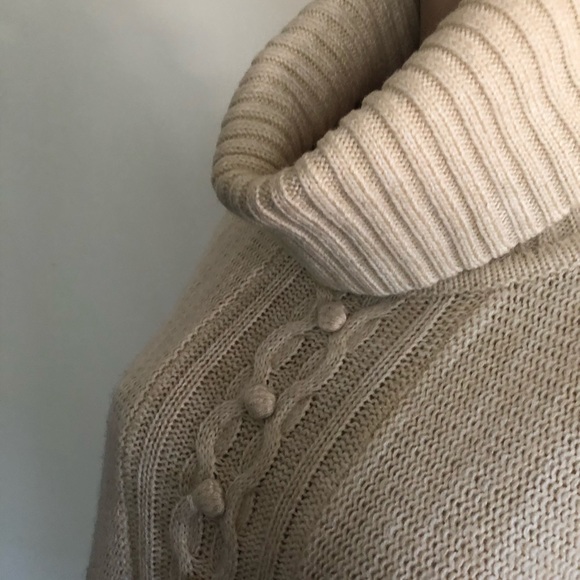 Bebe Sweater - Picture 4 of 5